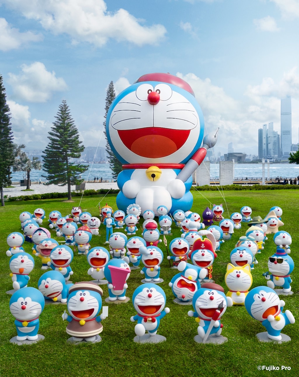 100体以上の『ドラえもん』が東京に集結！ 「100％ドラえもん