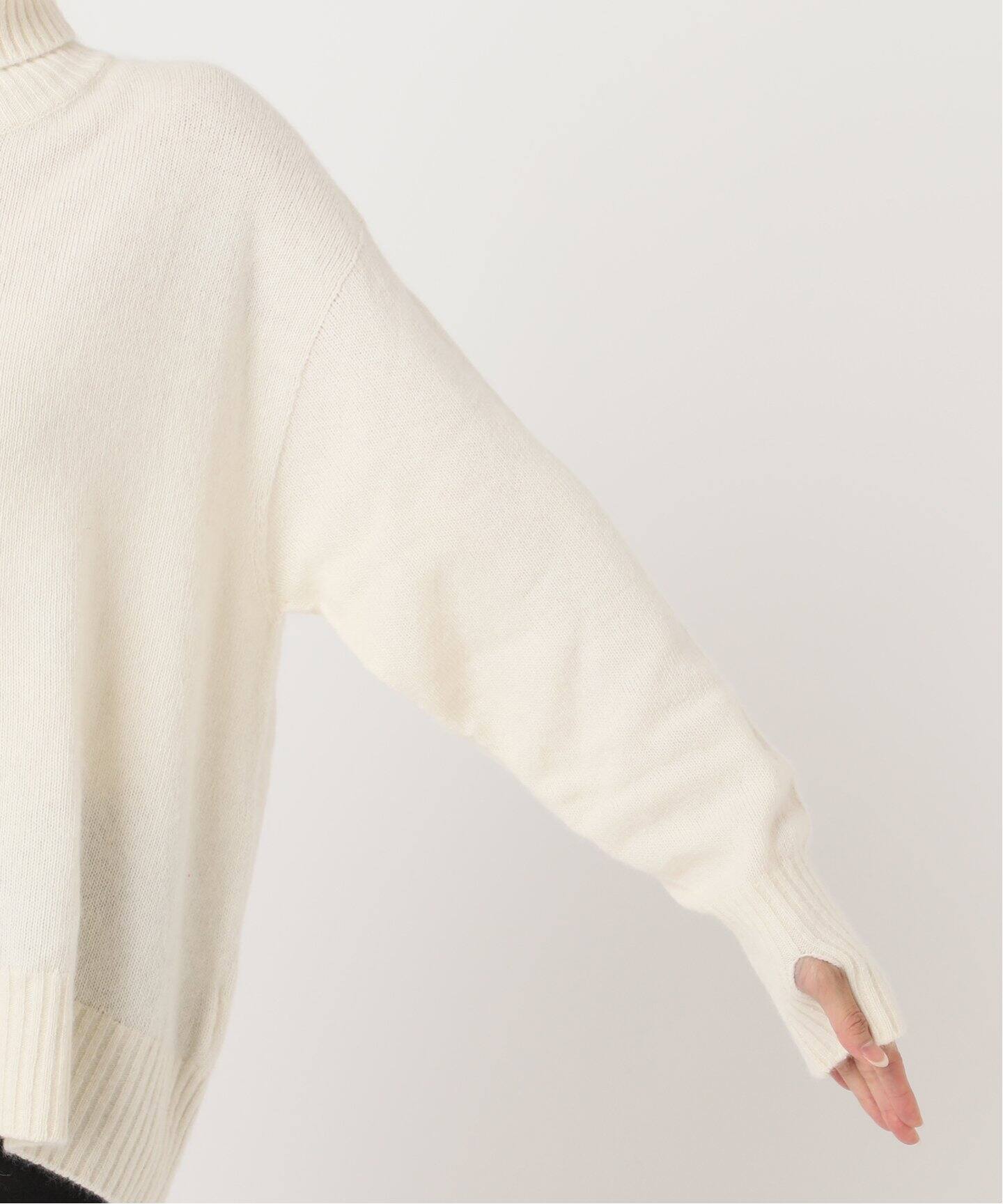 ウールベイビーミンクタートルプルオーバー（ニット／セーター