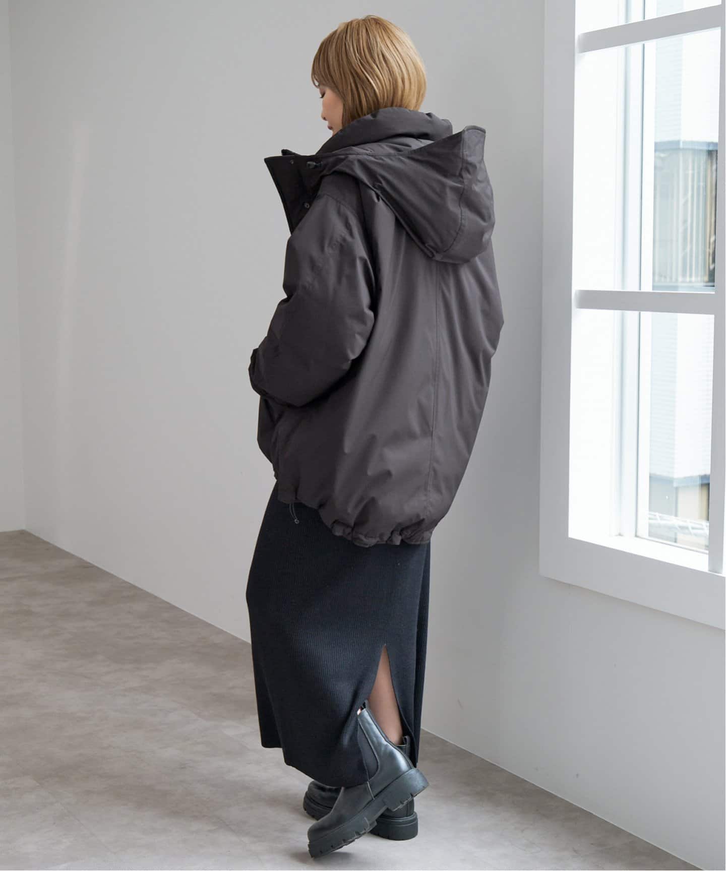 撥水フーデッドダウンハーフコート（ダウンジャケット）｜Spick and