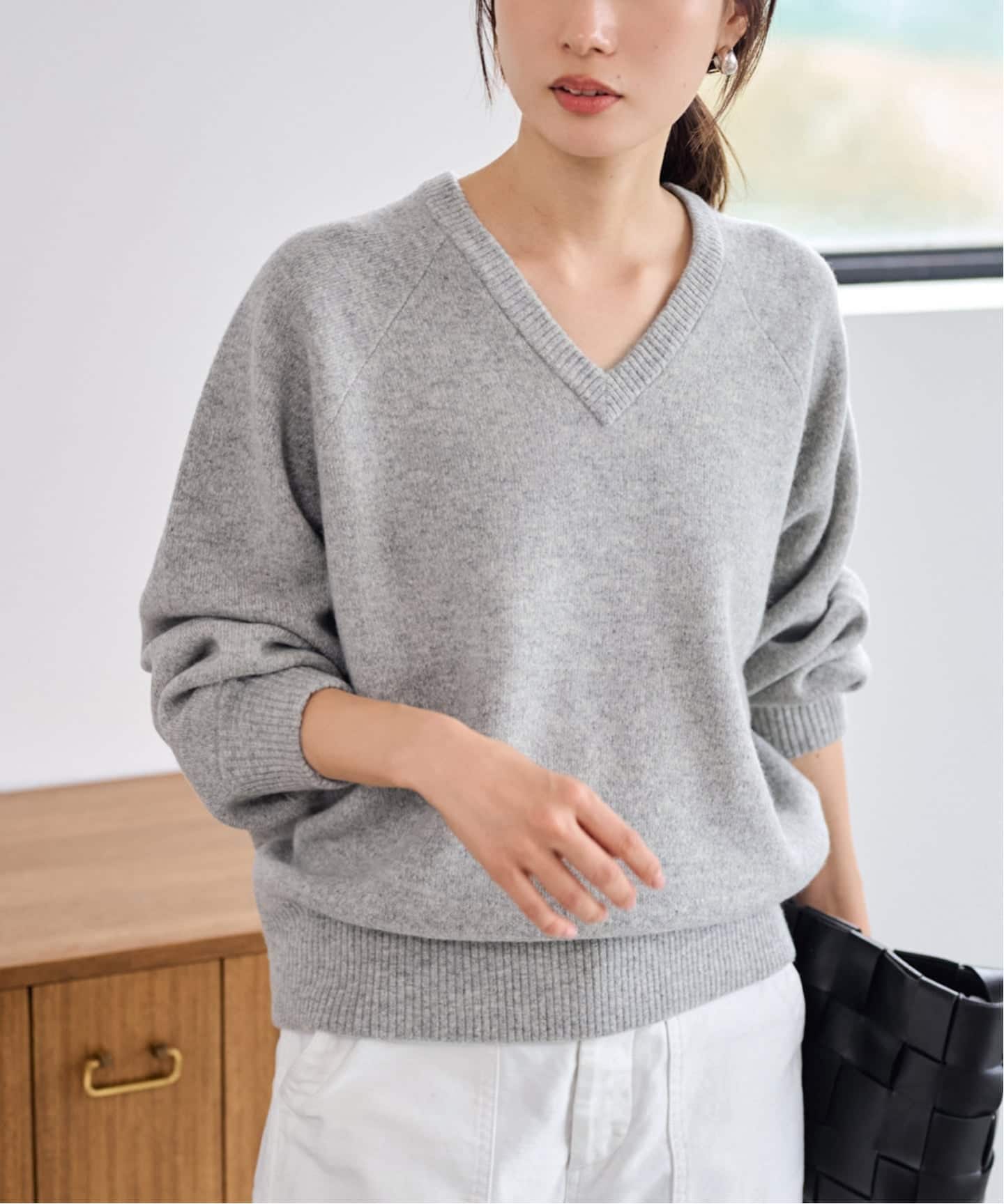 ≪WEB限定 / 追加≫AQUA Vネックプルオーバー（ニット／セーター
