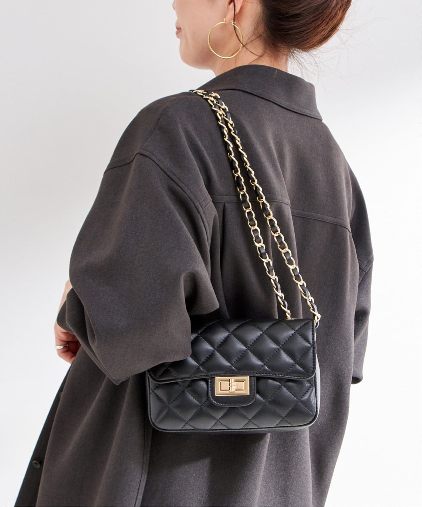 AULENTTI/オウレンティ キルティング チェーン ショルダーバッグ