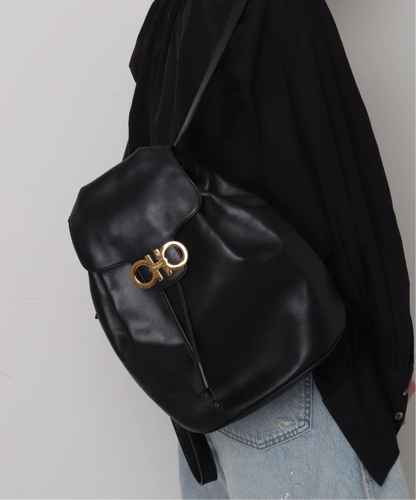 VINTAGE FERRAGAMO/フェラガモ】 Gancini バックパック（バックパック