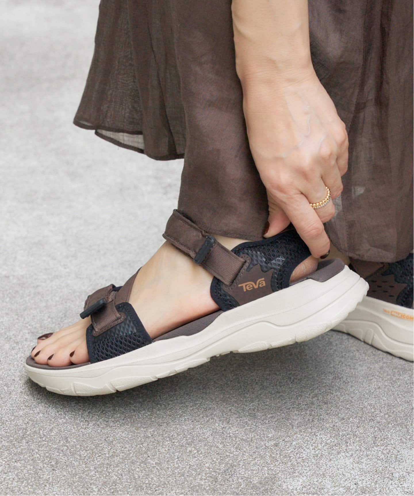 Teva/テバ 別注 ZYMIC サンダル（サンダル）｜IENA（イエナ）の通販