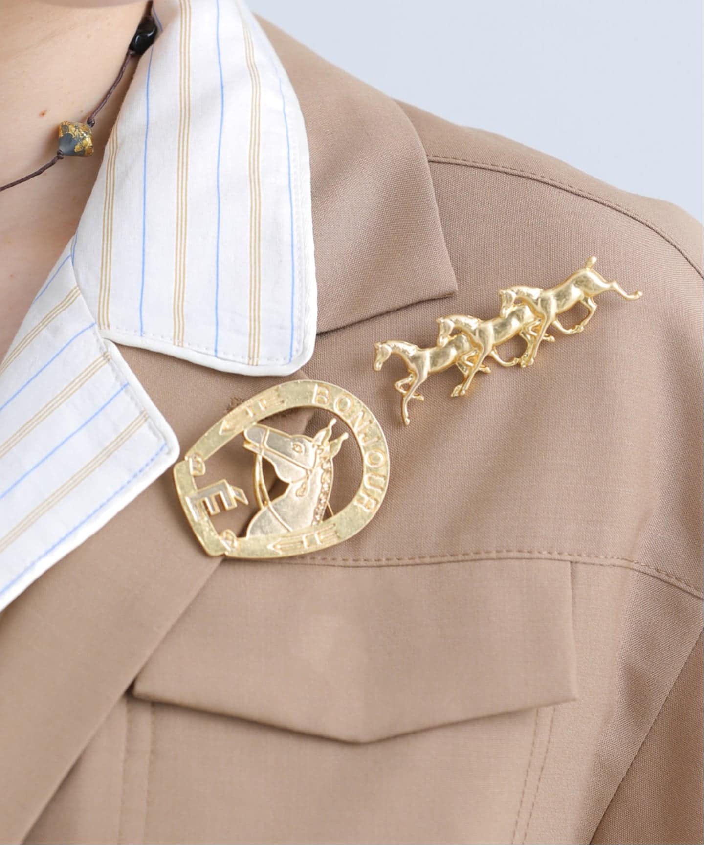 WEB限定/追加2予約》IENA CHEVAL 3ROW ブローチC（その他ファッション