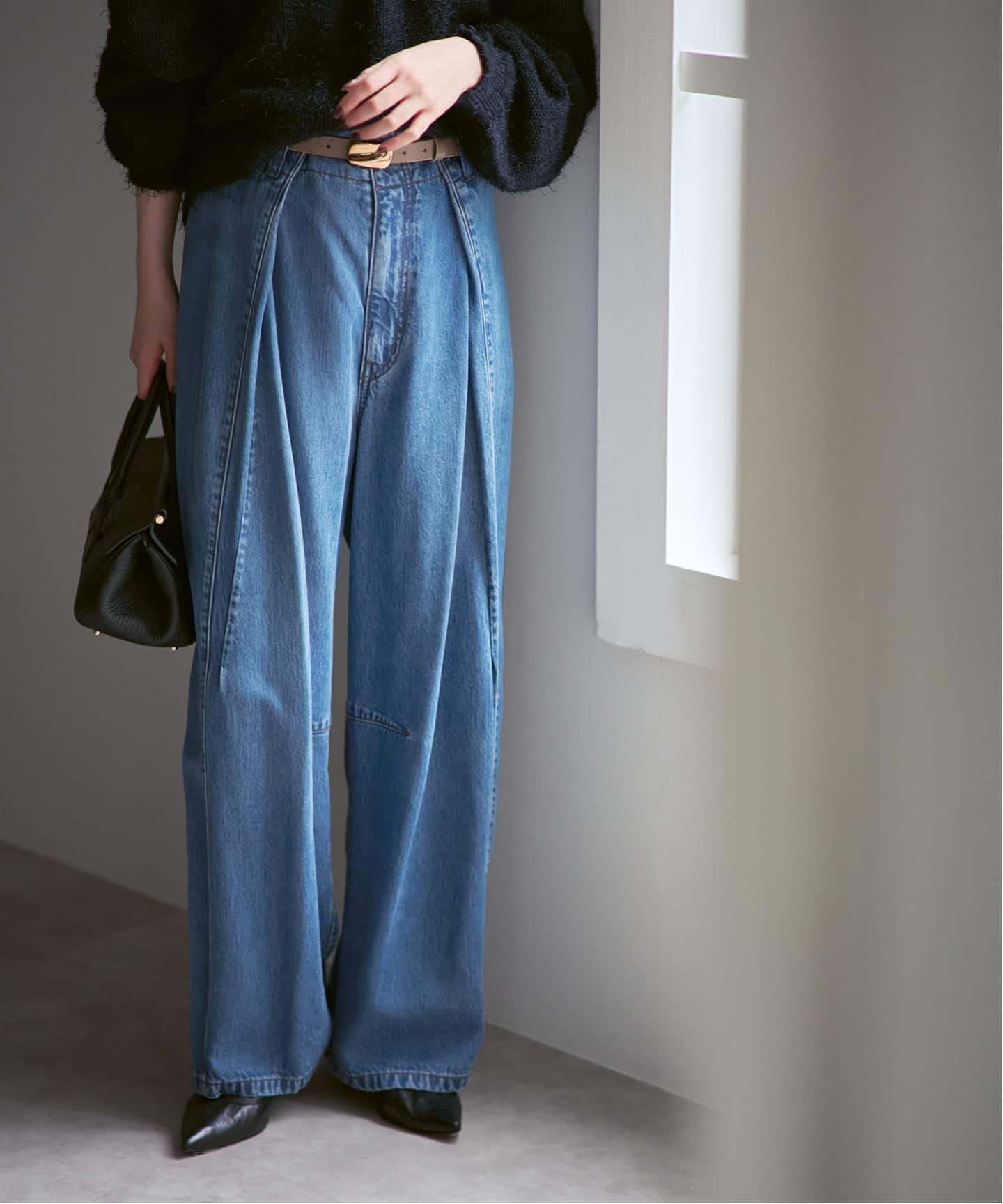 追加》スージングデニムフォルムタックパンツ（デニムパンツ・ジーンズ