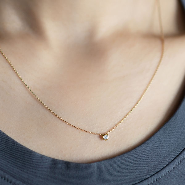 K18YG アイコニック ベゼル ダイヤモンド ネックレス 45cm 0.07ct