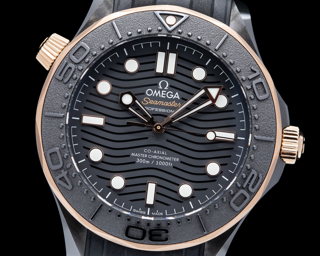 45164) Omega Seamaster Diver 300M Black SS / 18k Sedna Gold 2022