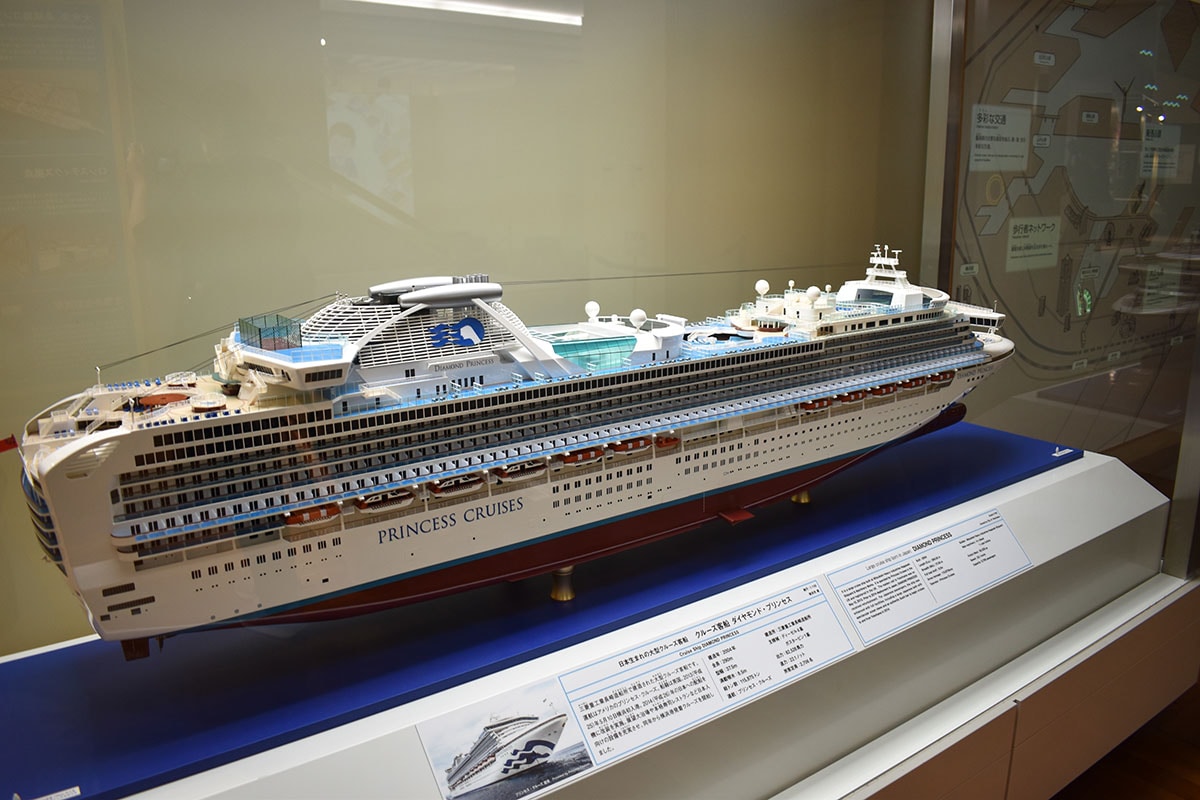 日本で建造された最大の客船ダイヤモンド・プリンセス号の模型