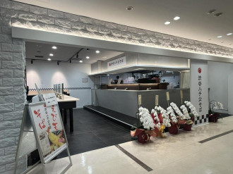 原宿でアーティスト高木耕一郎さん個展 刺しゅうやシルクスクリーンで