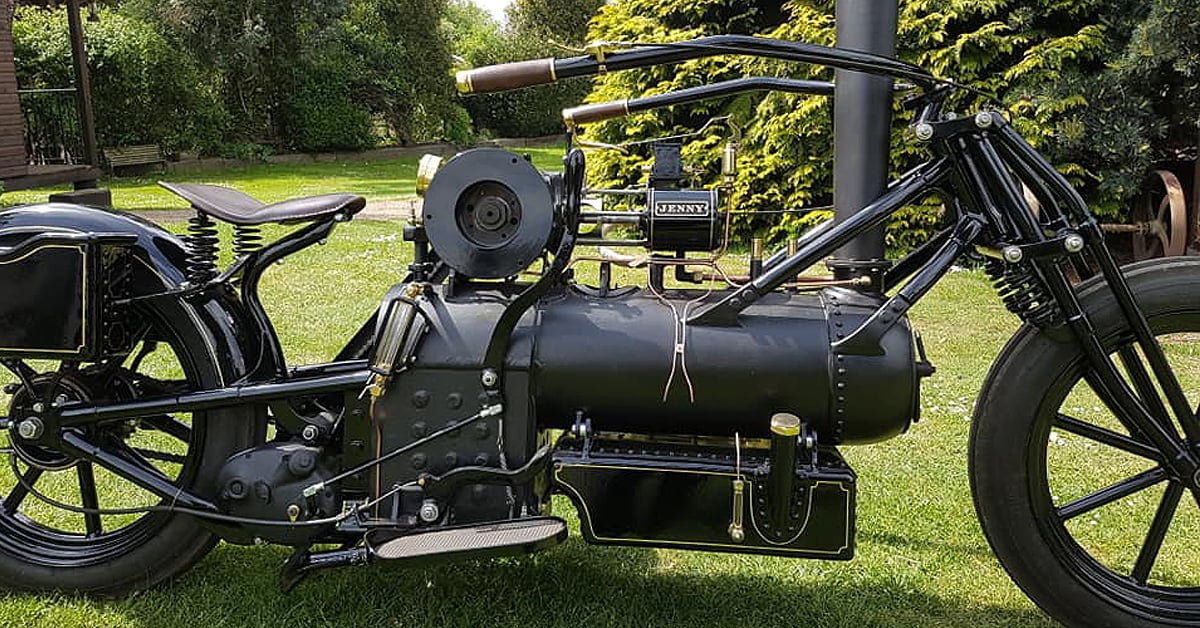 This Coal-Fired Steam Motorbike Built by Technician Is a Steampunk
