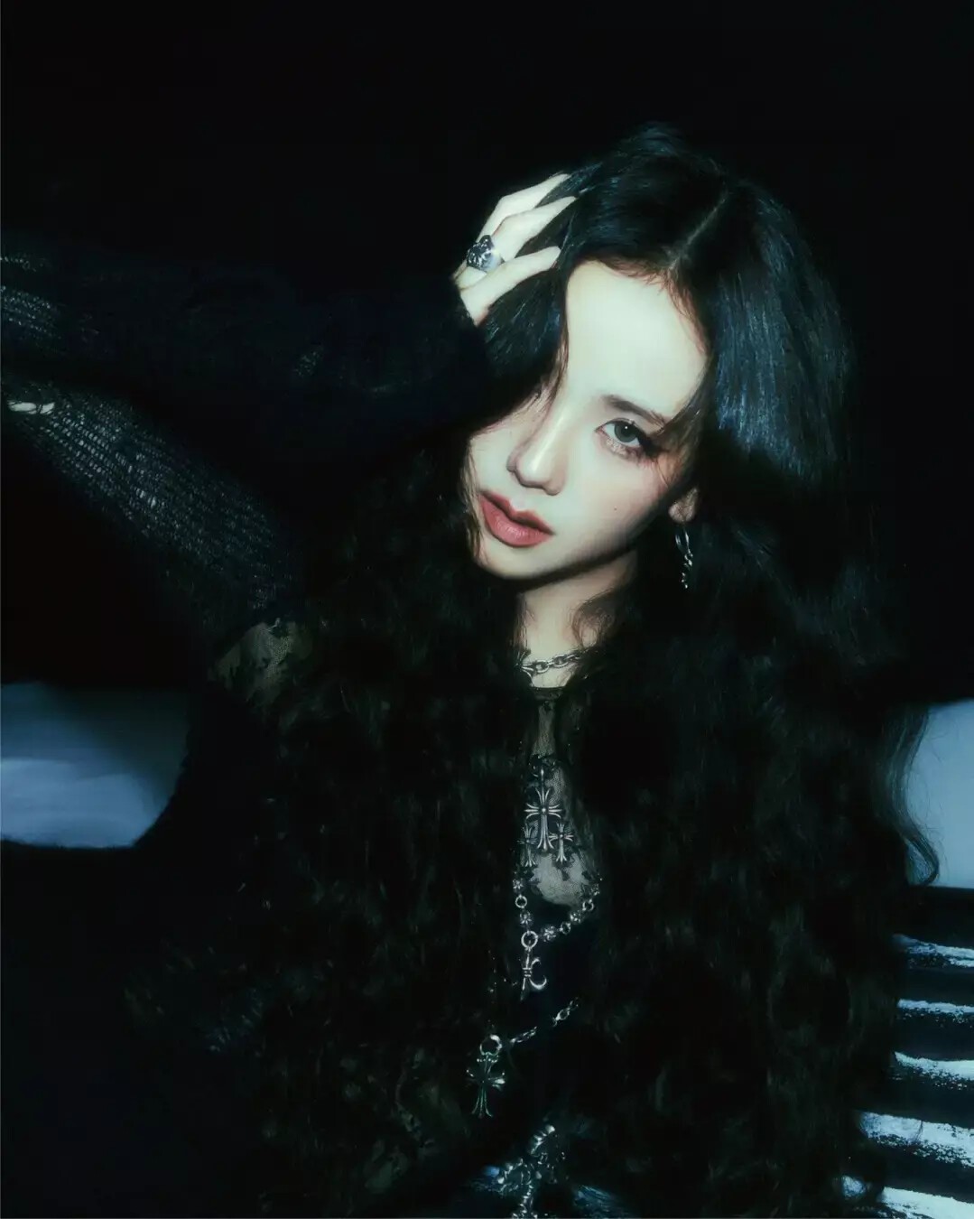 iFLYER: BLACKPINK (ブラックピンク) メンバーJisoo (ジス) がデビュー