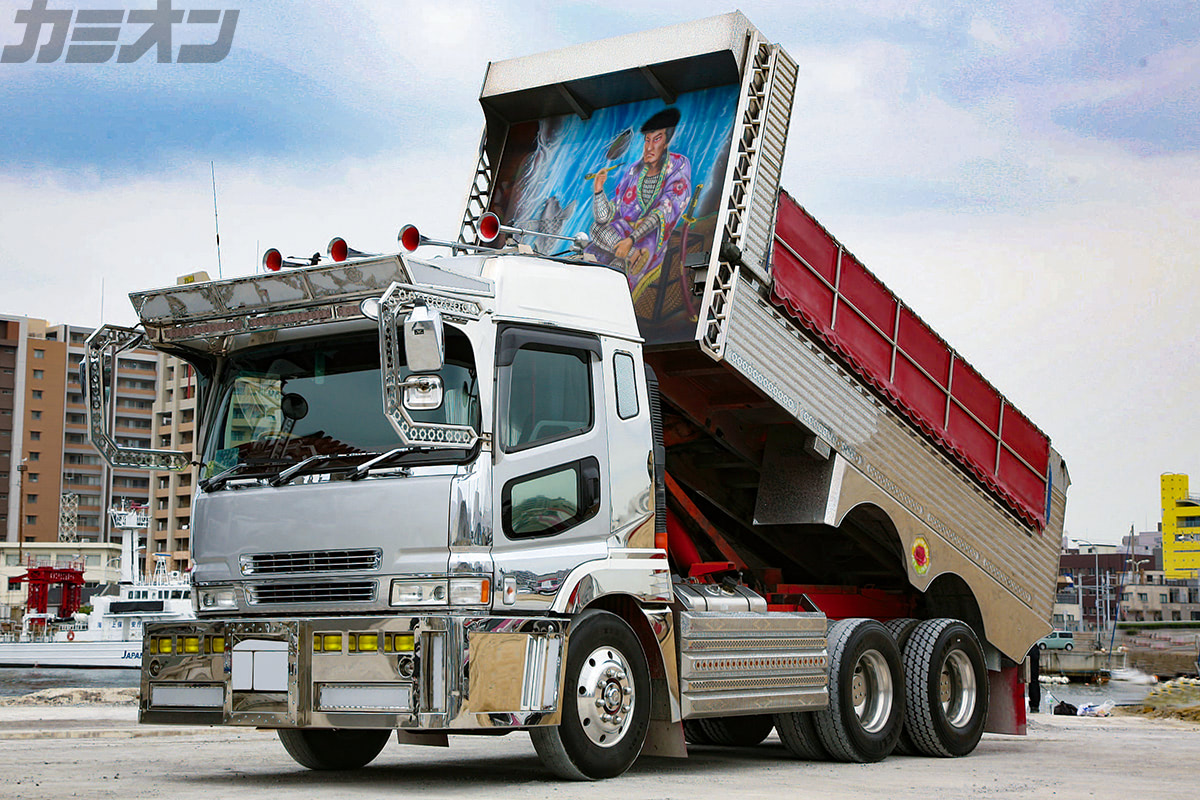 紅丸vs優太丸 三菱ふそうスーパーグレートデコトラの同車種対決