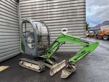 Mini-escavadora Hitachi Zx22u-2 Clr usadas - mini escavadeira