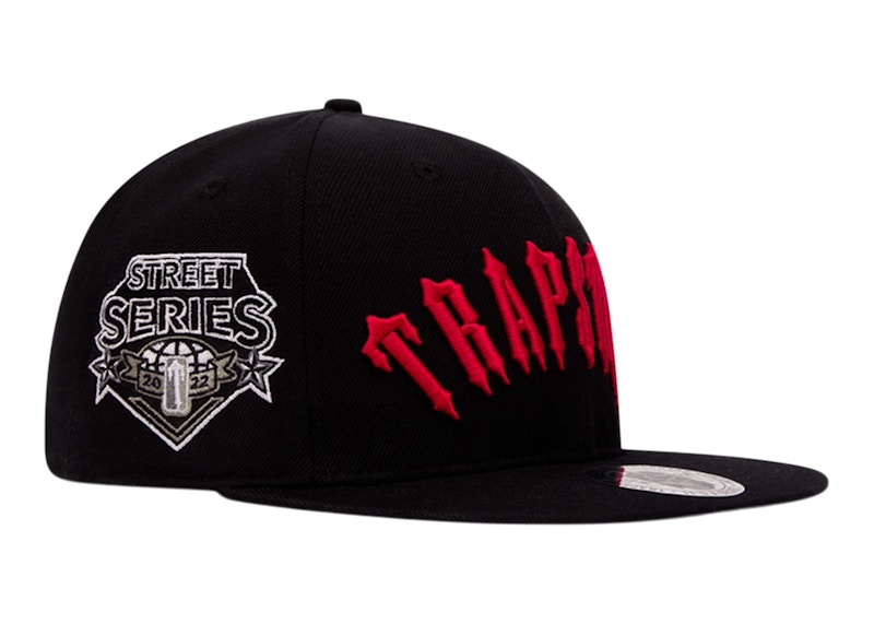 Trapstar Irongate Arch Snapback Cap Black/Red - SS23 - US