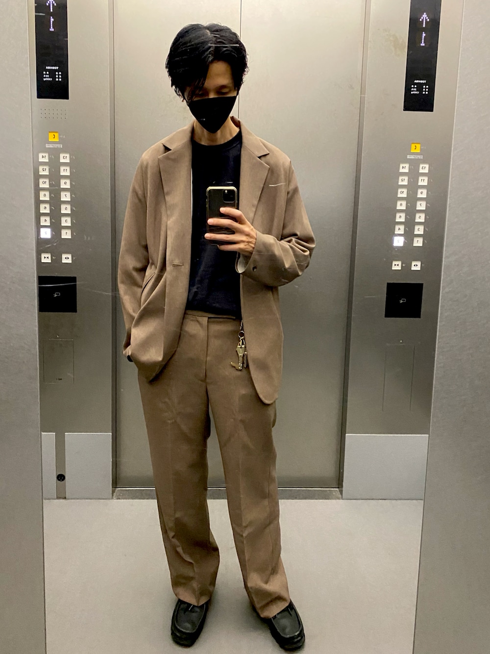 Needlesのテーラードジャケット（ブラウン系）を使った人気