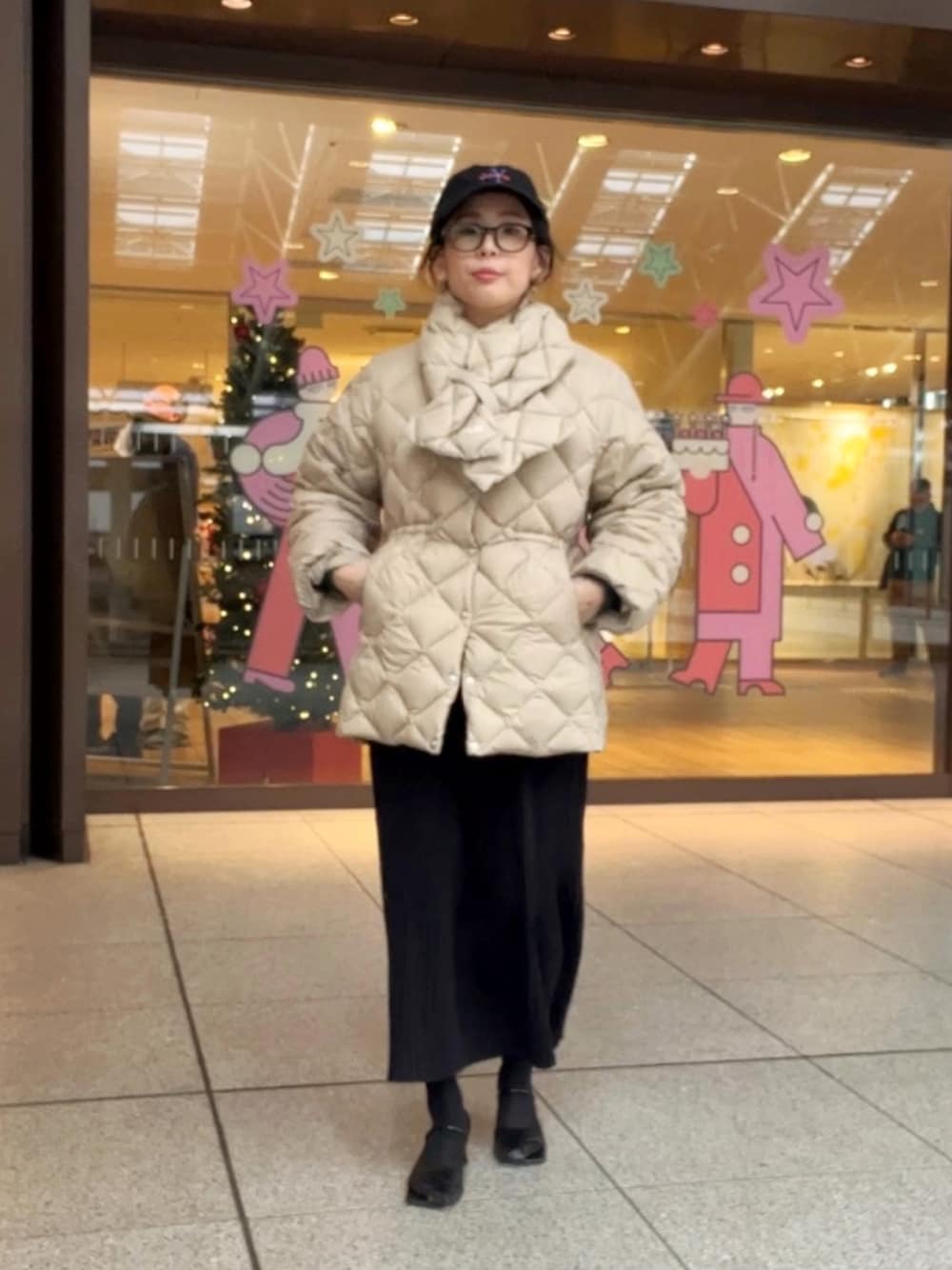 TAION/別注 ダウンマフラー付 クルーネックミドルダウンを使った人気