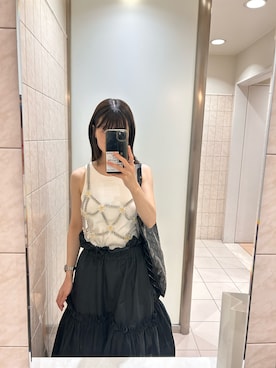 noir kei ninomiyaのスカートを使った人気ファッションコーディネート