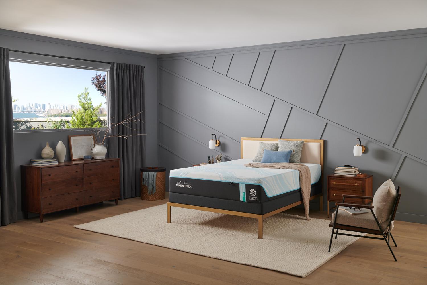 TEMPUR-PEDIC Tempur-ProBreeze Medium Hybrid Queen 10242251