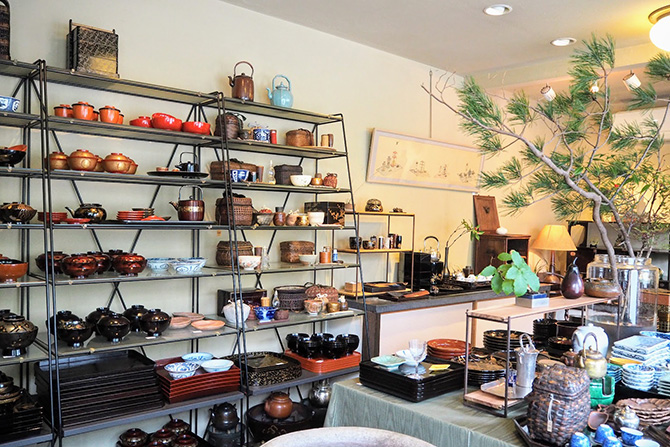 新年の茶箱と30年通い続ける店「うるわし屋」 ふくいひろこ「京都の