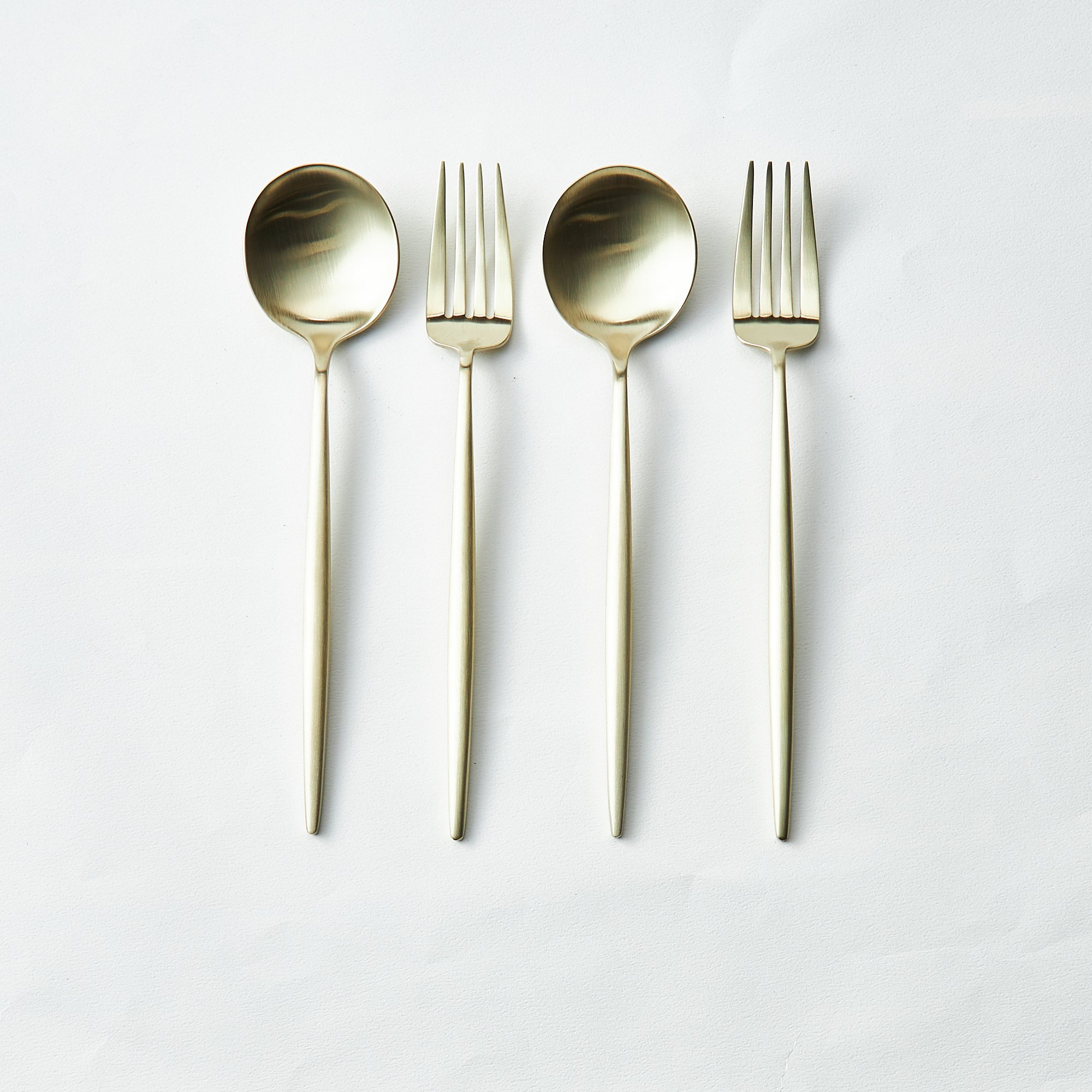 クチポール】ムーン マットシャンパンゴールド ディナーペア4本セット