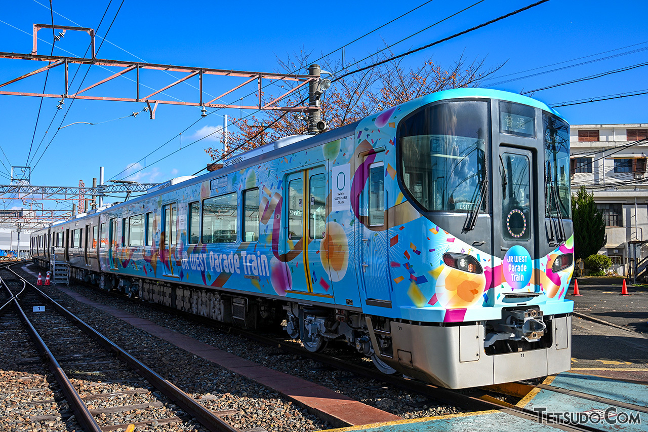 JRゆめ咲線の車両が「オープンカー」に!? 万博開催に向け「JR WEST