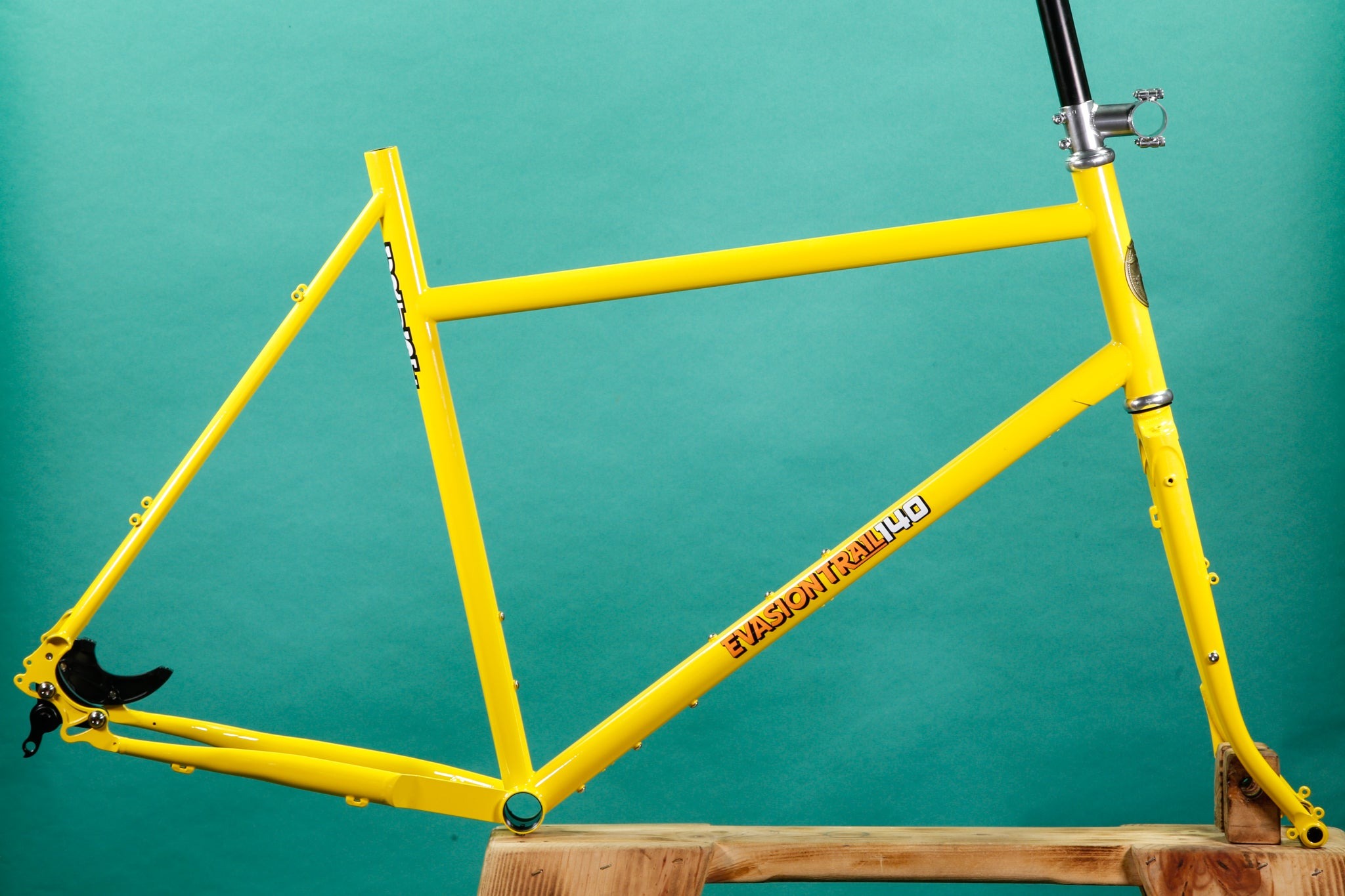 Crust Bikes Boost Spaced Evasion Trail 140 is a Step Through Bike