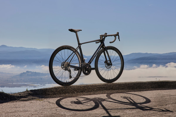 The Total Race Bike | TCR Advanced Pro Frameset | Giant Bicycles US