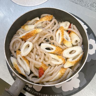 ちくわと太しらたきのピリ辛甘辛炒め by yummysunny 【クックパッド