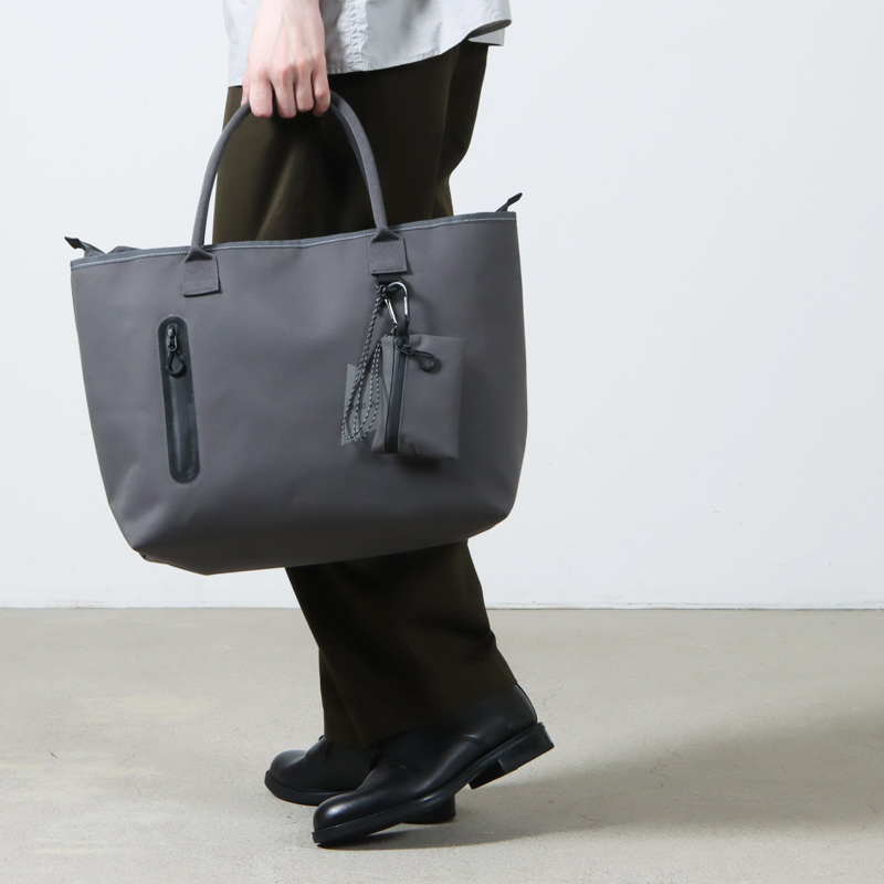 and wander (アンドワンダー) PE/CO totebag / ポリエステルコットン