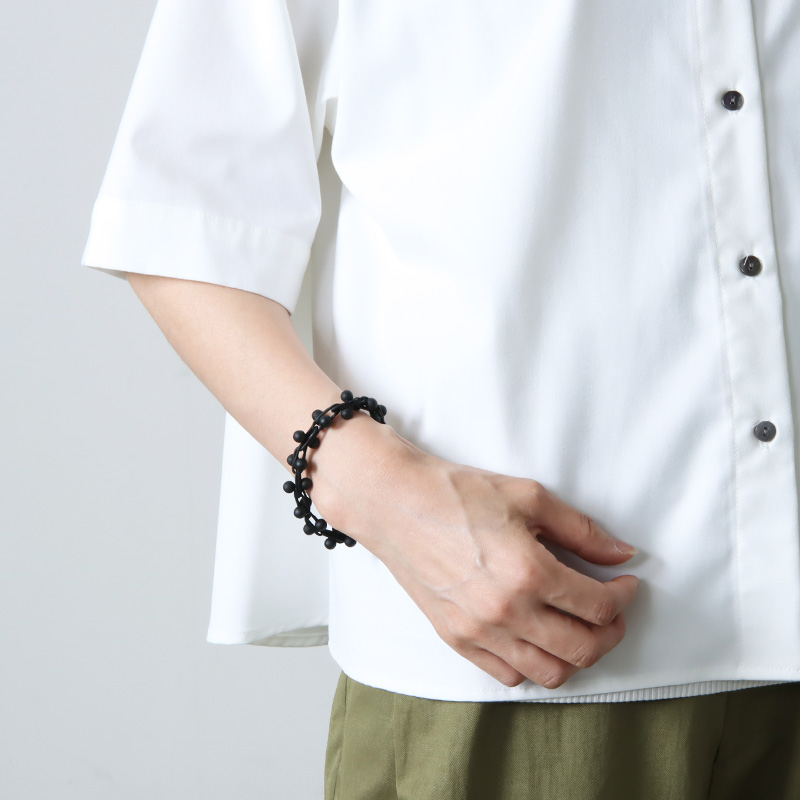 BRU NA BOINNE (ブルーナボイン) ガリトラップブレス ブラック