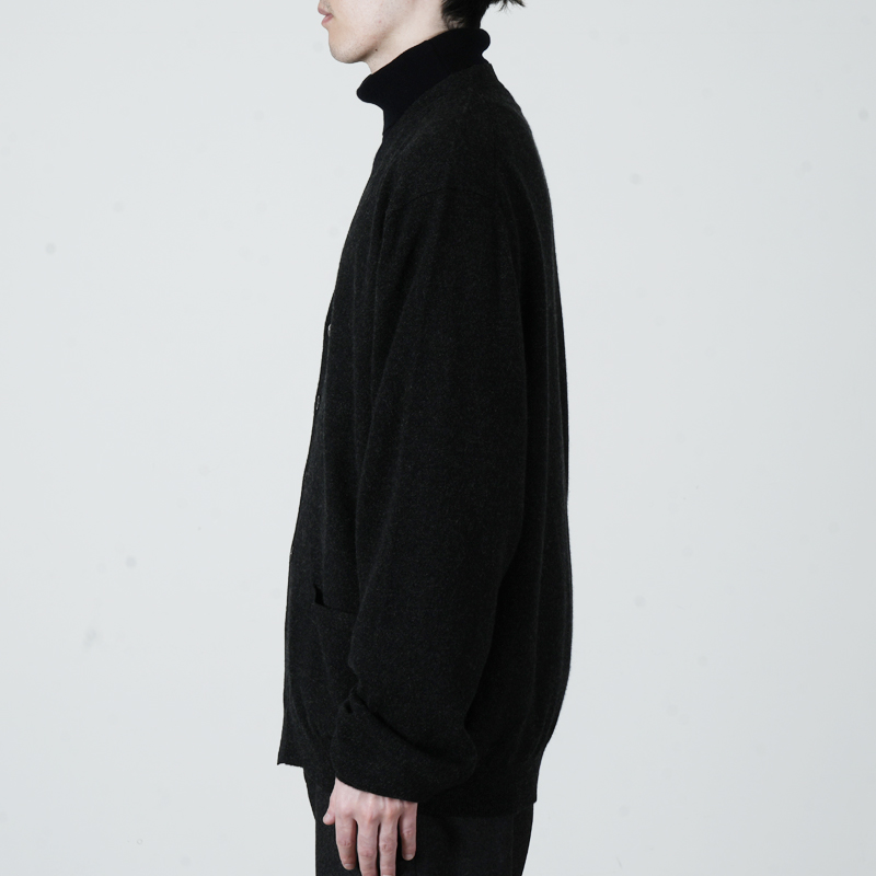 COMOLI (コモリ) SCOTT&CHARTERS別注 Vネックカーディガン