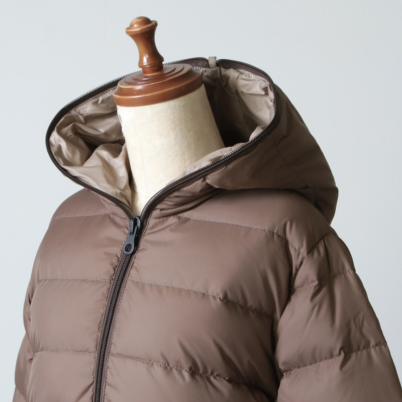 DUVETICA (デュベティカ) THIASEI matte nylon / フーデットショート