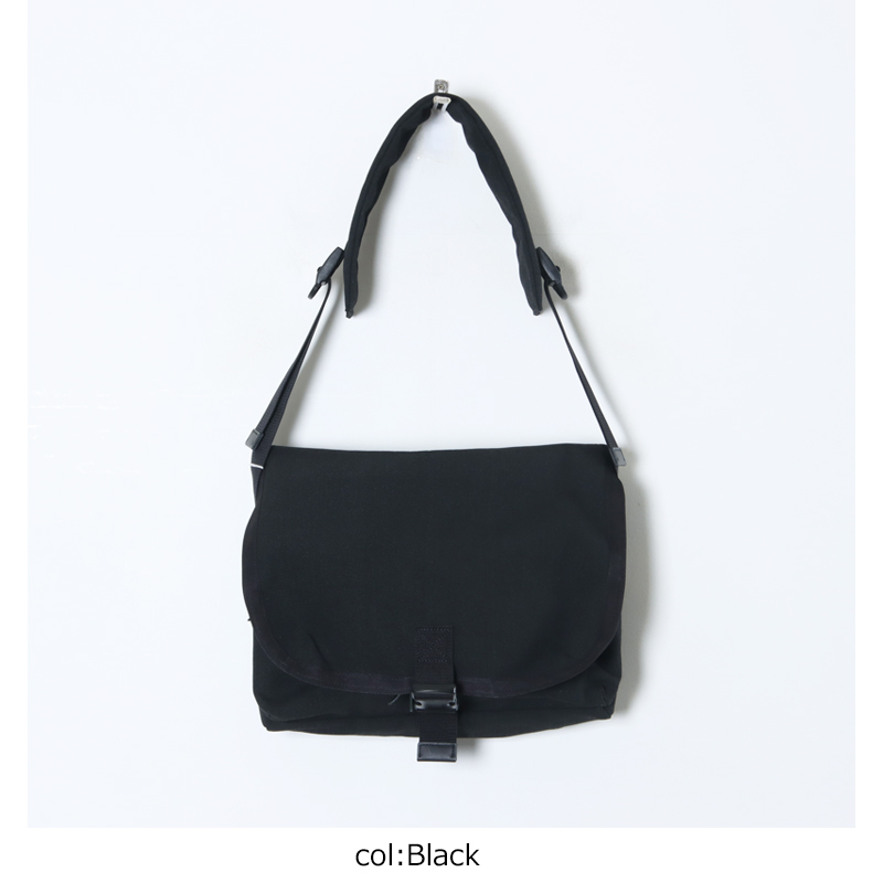 Hender Scheme (エンダースキーマ) messenger bag small