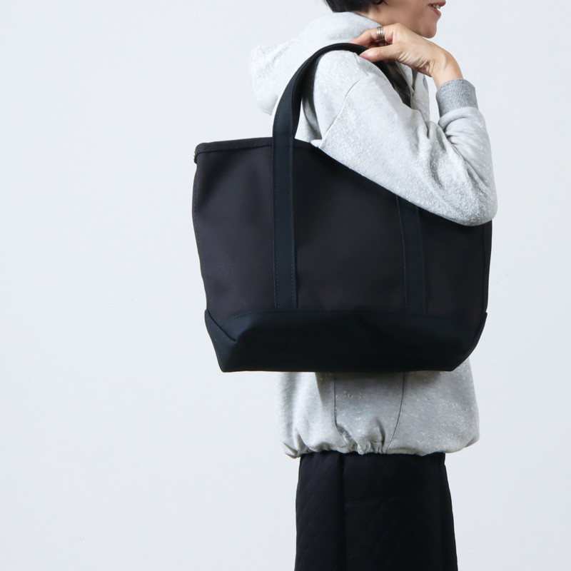 L.L.Bean (エルエルビーン) Solid Boat and Tote Medium / ソリッド