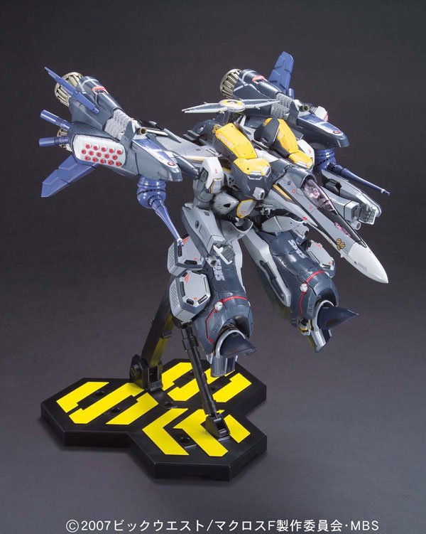 マクロスF(フロンティア) 1/72 VF-25S アーマードメサイアバルキリー