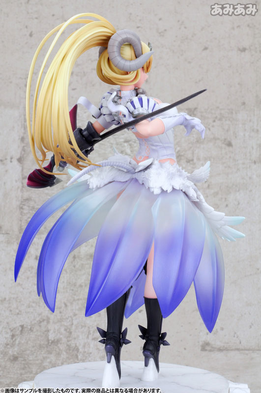 中古】(本体A/箱B)七つの大罪 ルシファー - 傲慢の像 1/8 完成品