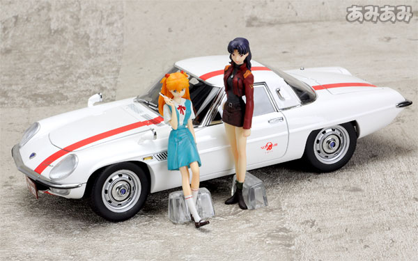 ヱヴァンゲリヲン新劇場版 1/18 NERV官用車(作戦部1課管轄) 完成品