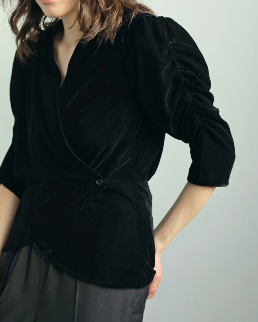 ànuke online store（アンヌーク） / Velour Gather BlouseVelour