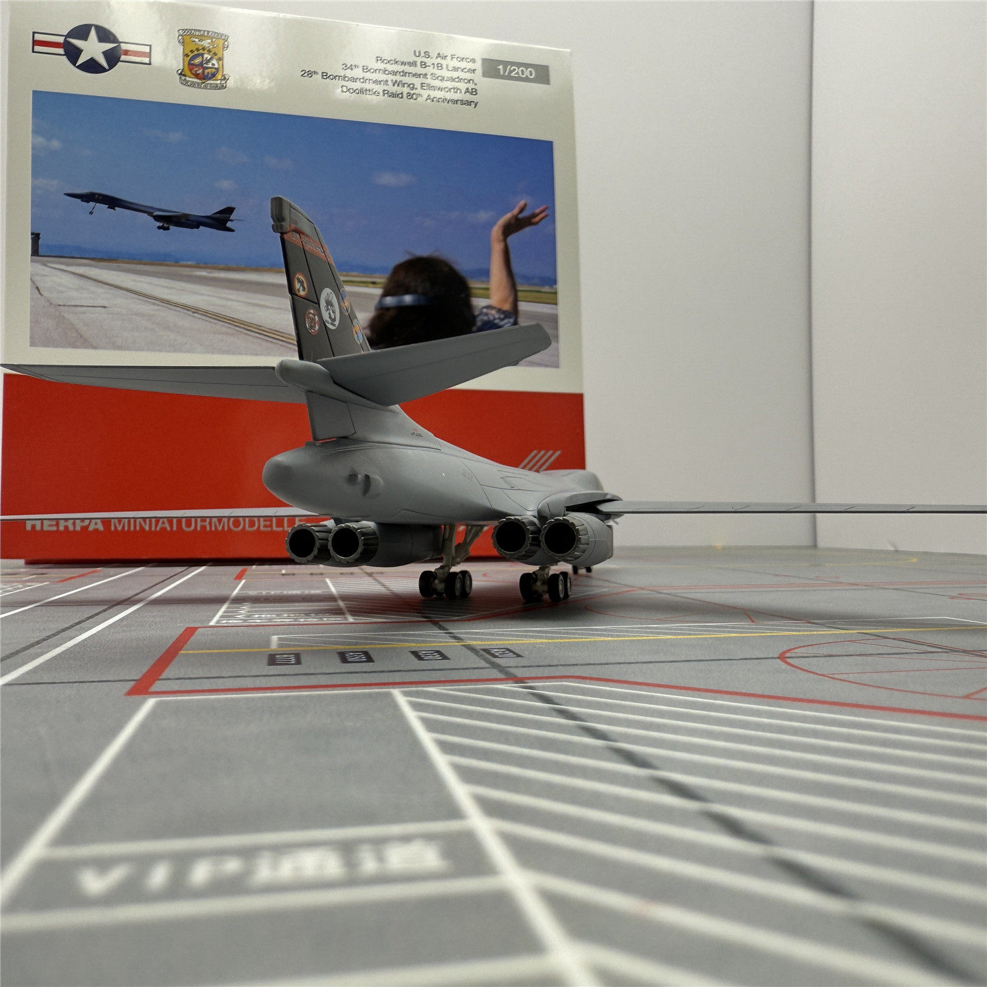 Herpa Wings 1/200 USAF B-1B Lancer, alloy bomber model 572903 | eBay