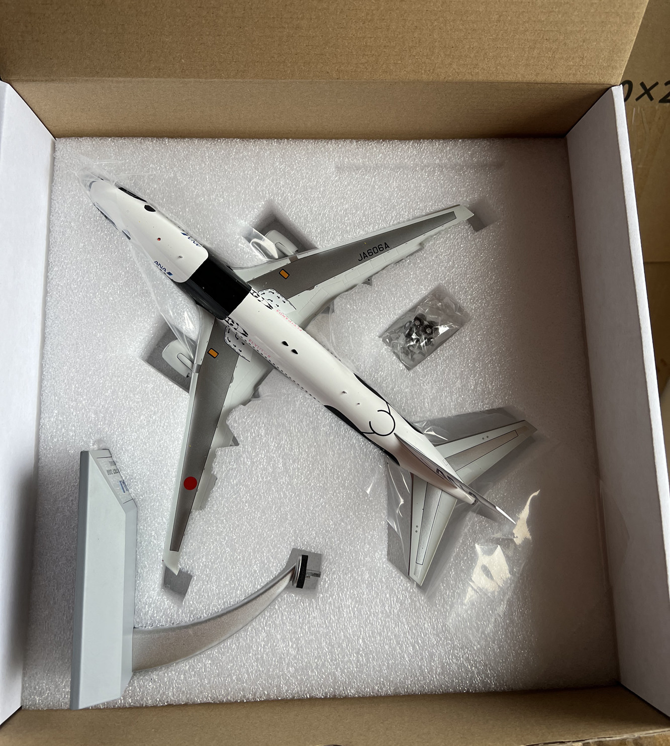 B-Models 1/200 ANA Boeing 767-300ER JA606A B-763-ANA-606 Finished