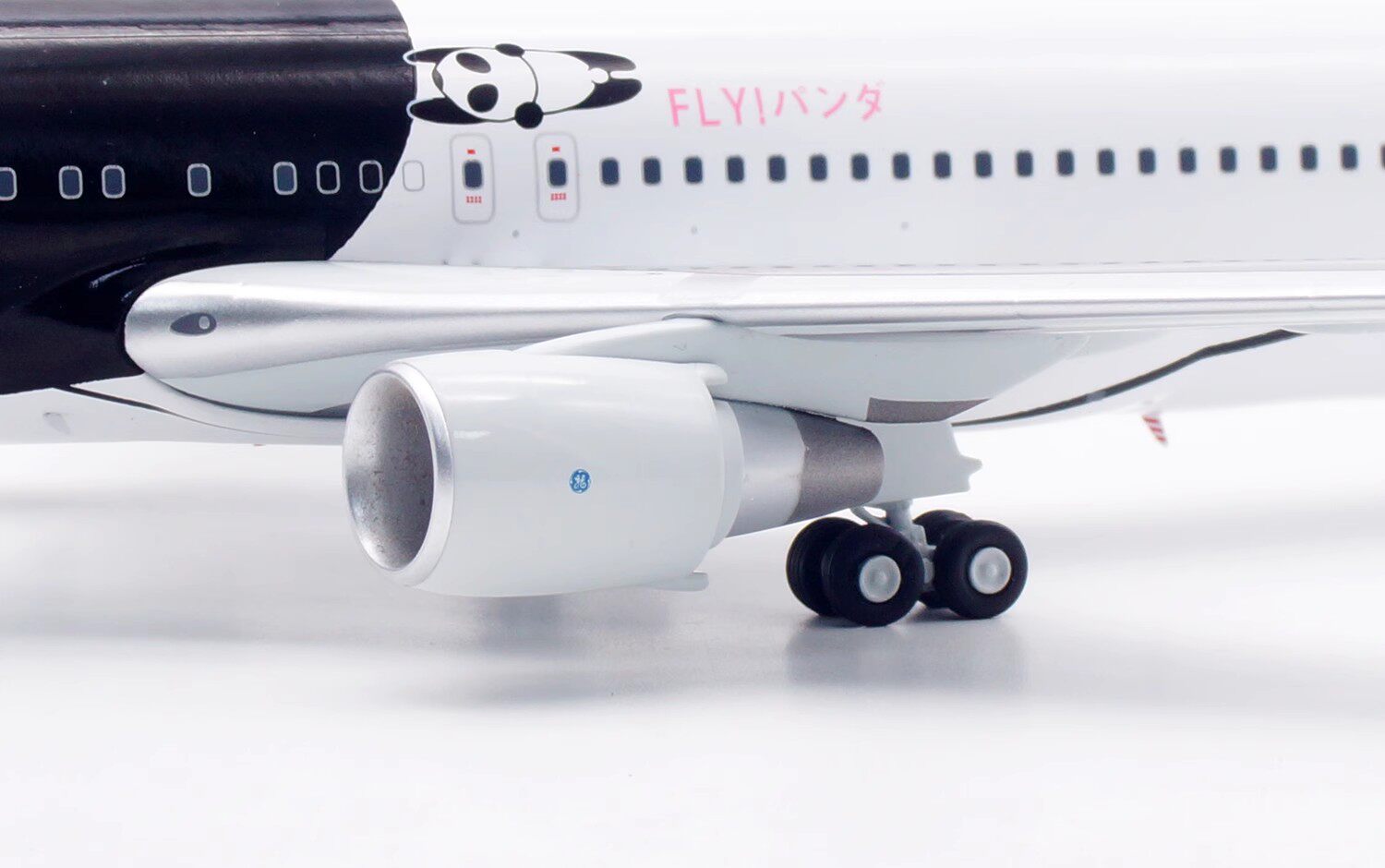 B-Models 1/200 ANA Boeing 767-300ER JA606A B-763-ANA-606 Finished