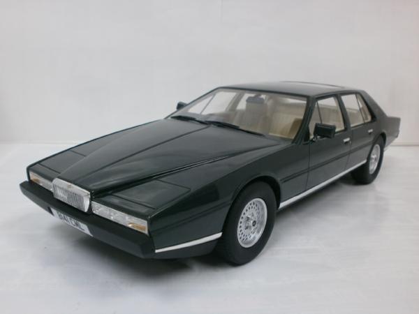 ①CULT 1/18 アストンマーティン・ラゴンダ 1985 グリーンメタリック