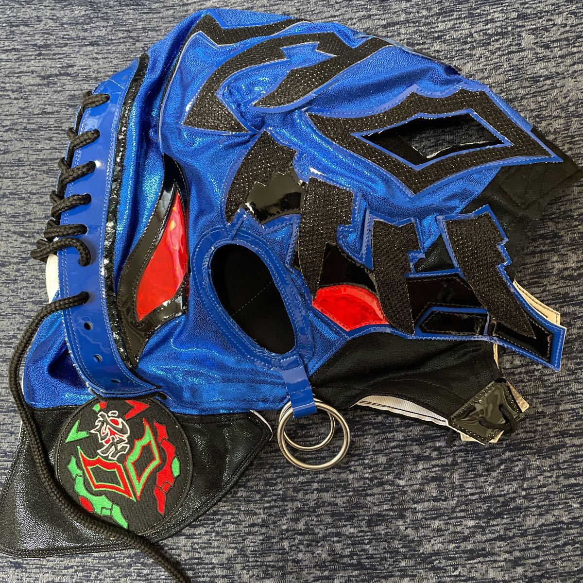 BUSHI マスク 直筆サイン入り ロス・インゴベルナブレス・デ・ハポン