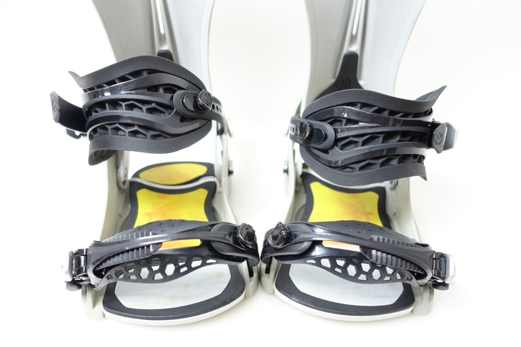 中古 キレイ 18/19 FLUX XF Mサイズ BREWコラボ スノーボード