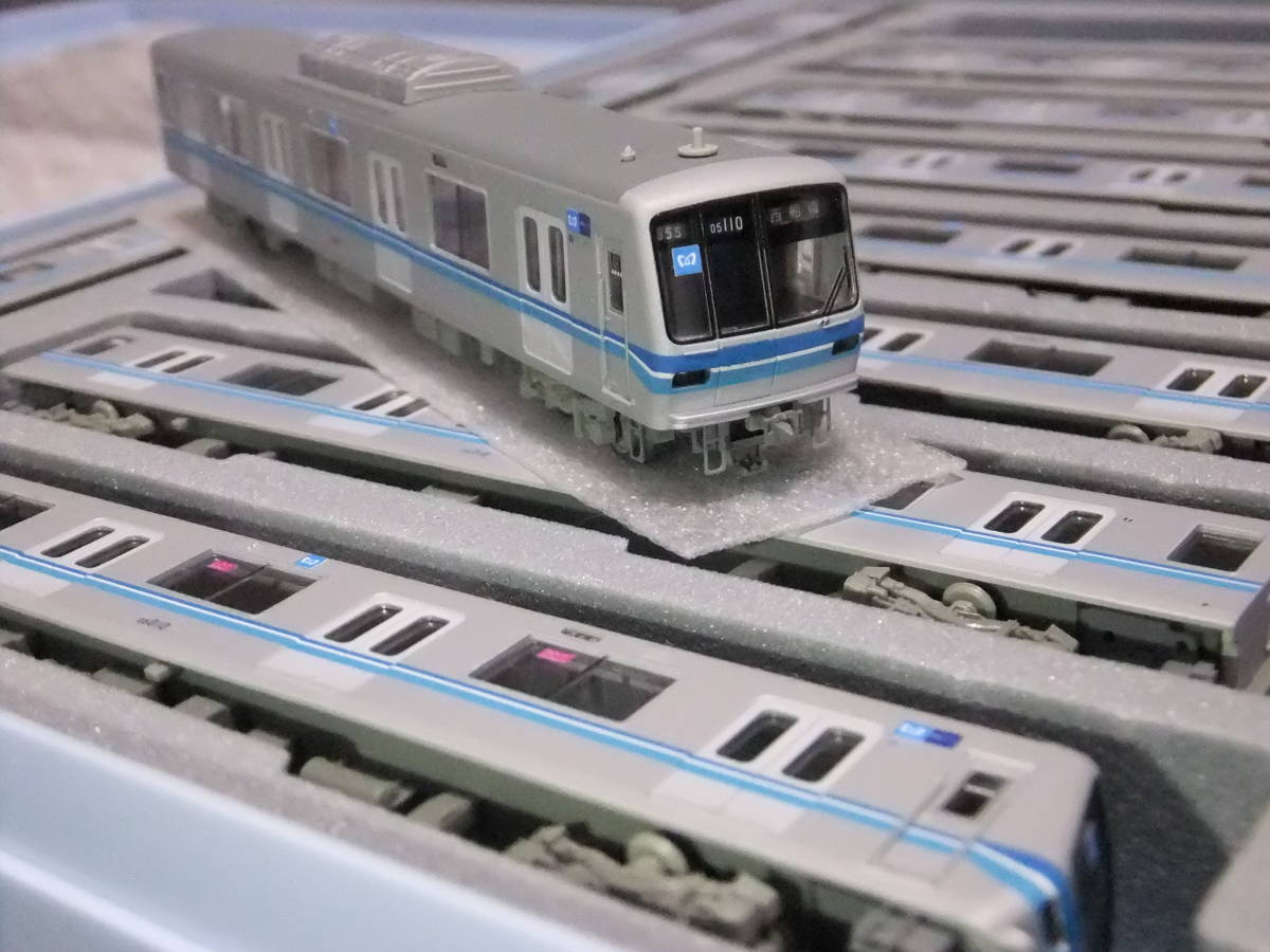 Nゲージ 営団東西線05系4次車 美品に近いステッカ一1部使用済みライト