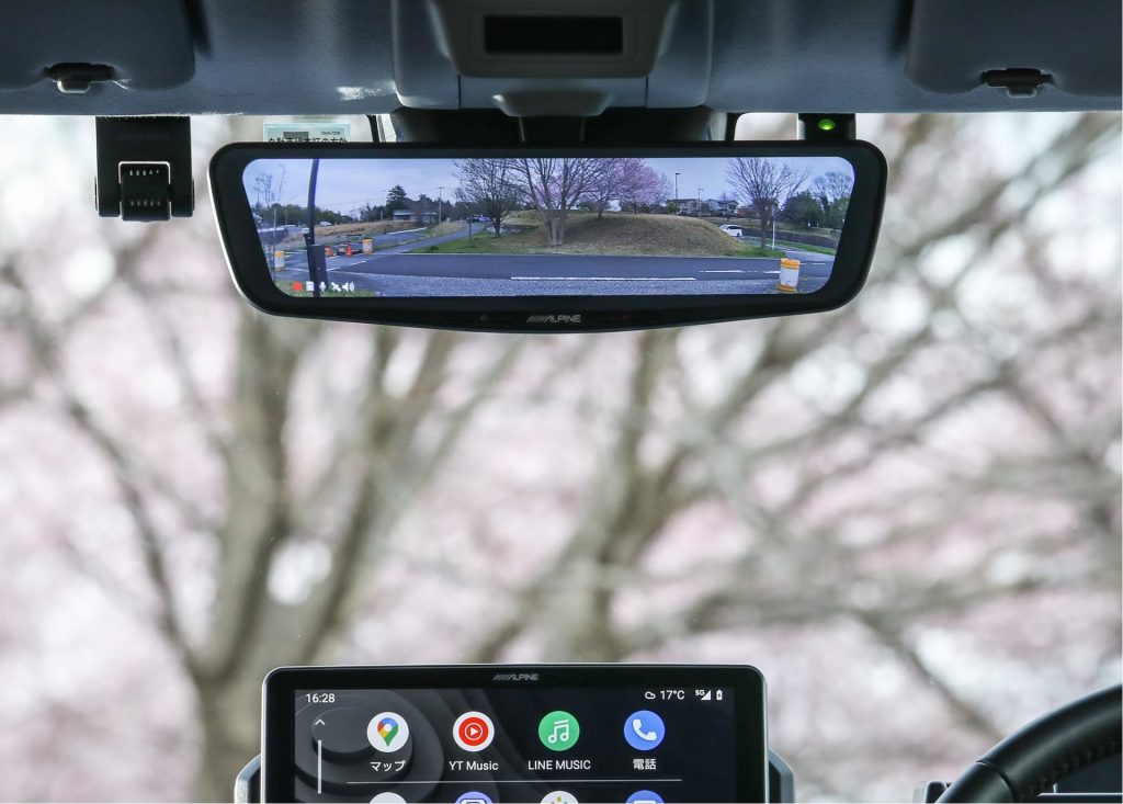 ジムニーなど車種専用デジタルミラー取付キット発表 アルパイン | 中古