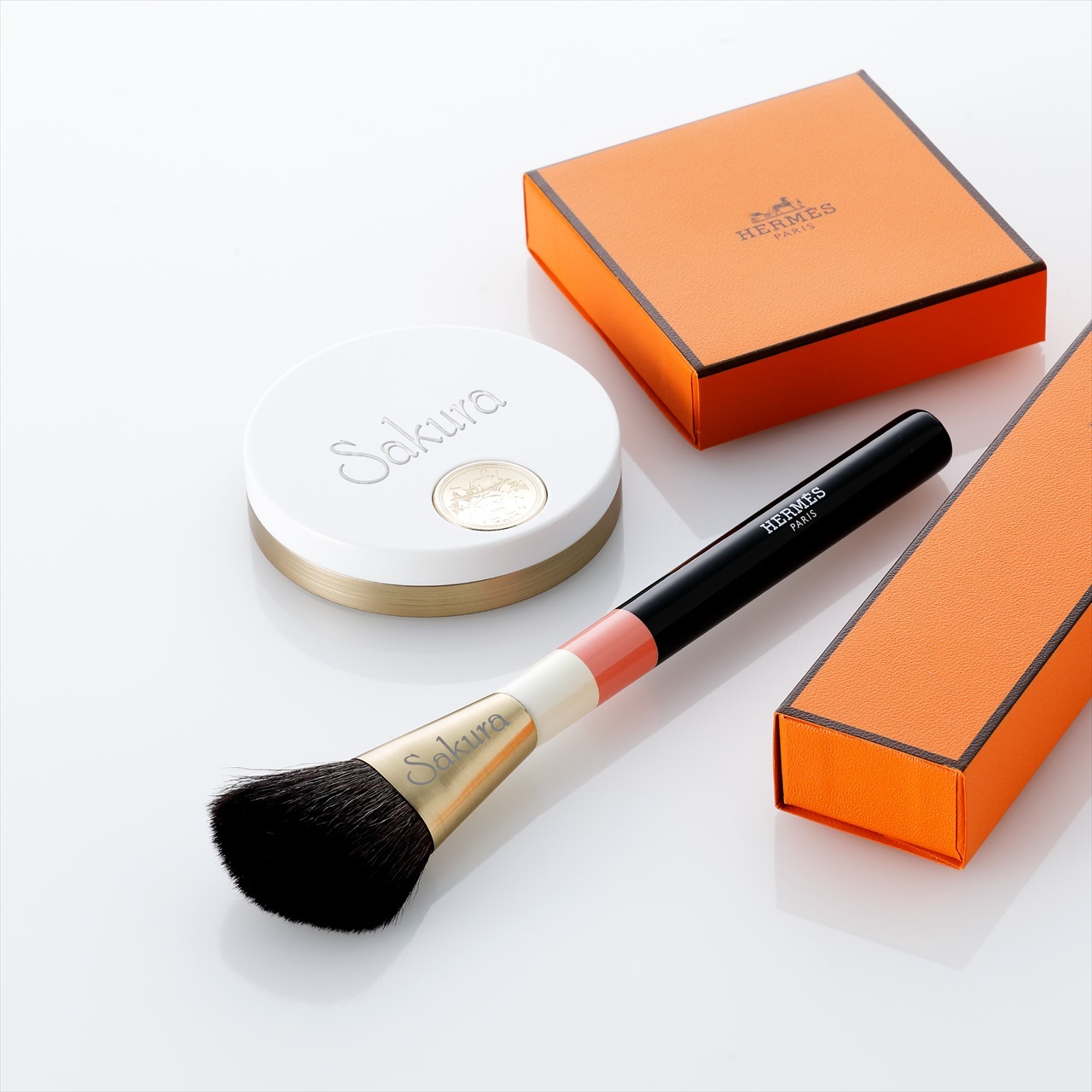 HERMES エルメス レ・パンソー・エルメス シェーディングブラシ ル