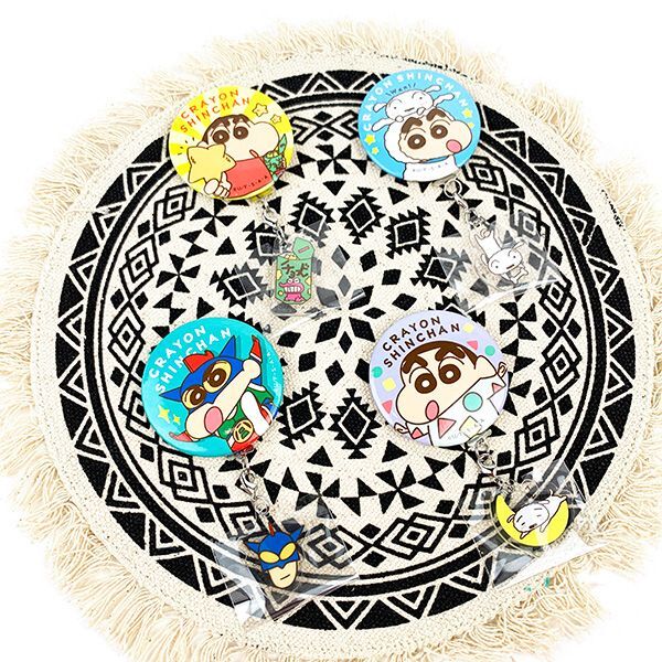 クレヨンしんちゃん チャーム付き缶バッチ アクション仮面 しんちゃん