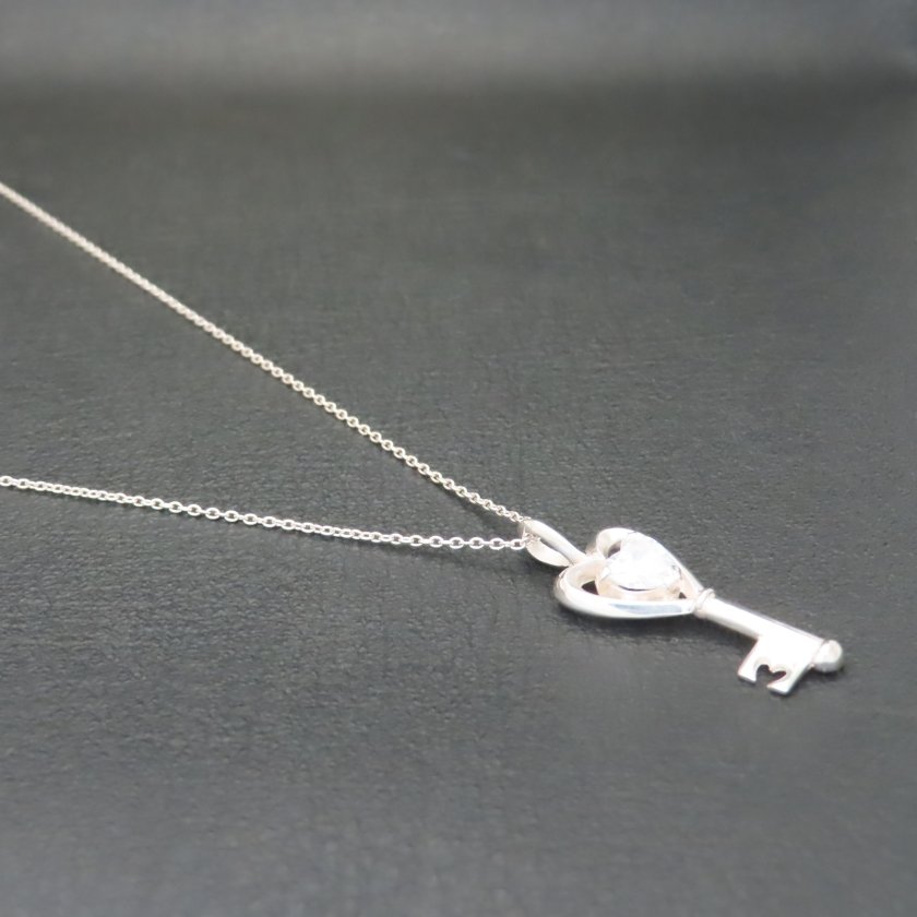 ハートキーネックレス シルバー925 クリア 【刻印無料】 ハート キー
