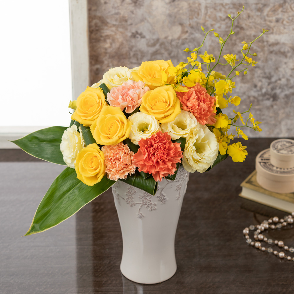 アレンジメント「レディ・ライク～Yellow～」｜フラワーギフト通販なら